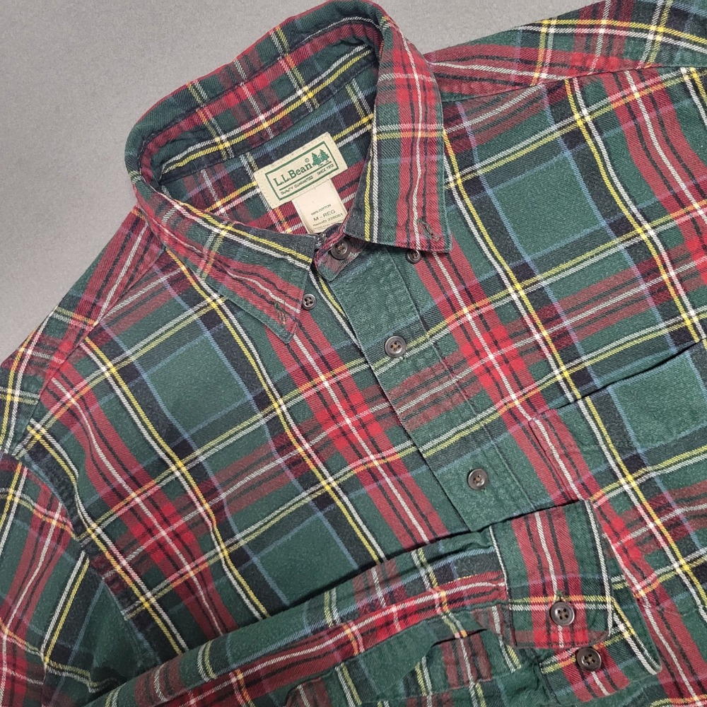 LL Bean Mens Flannel Shirt Medium Regular Green Red Tartan Plaid Cotton